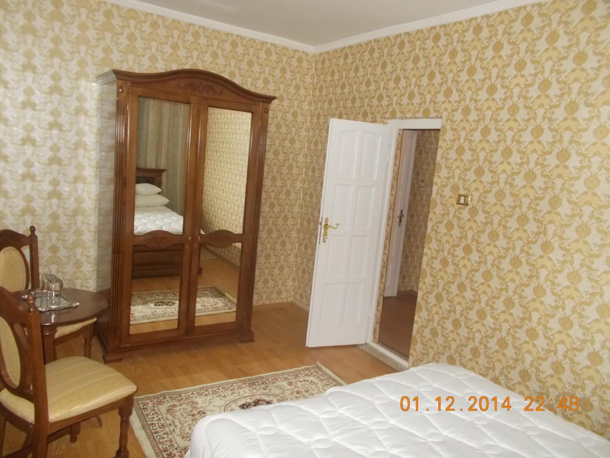 Pensiunea Lari Baile 1 Mai Chambre photo